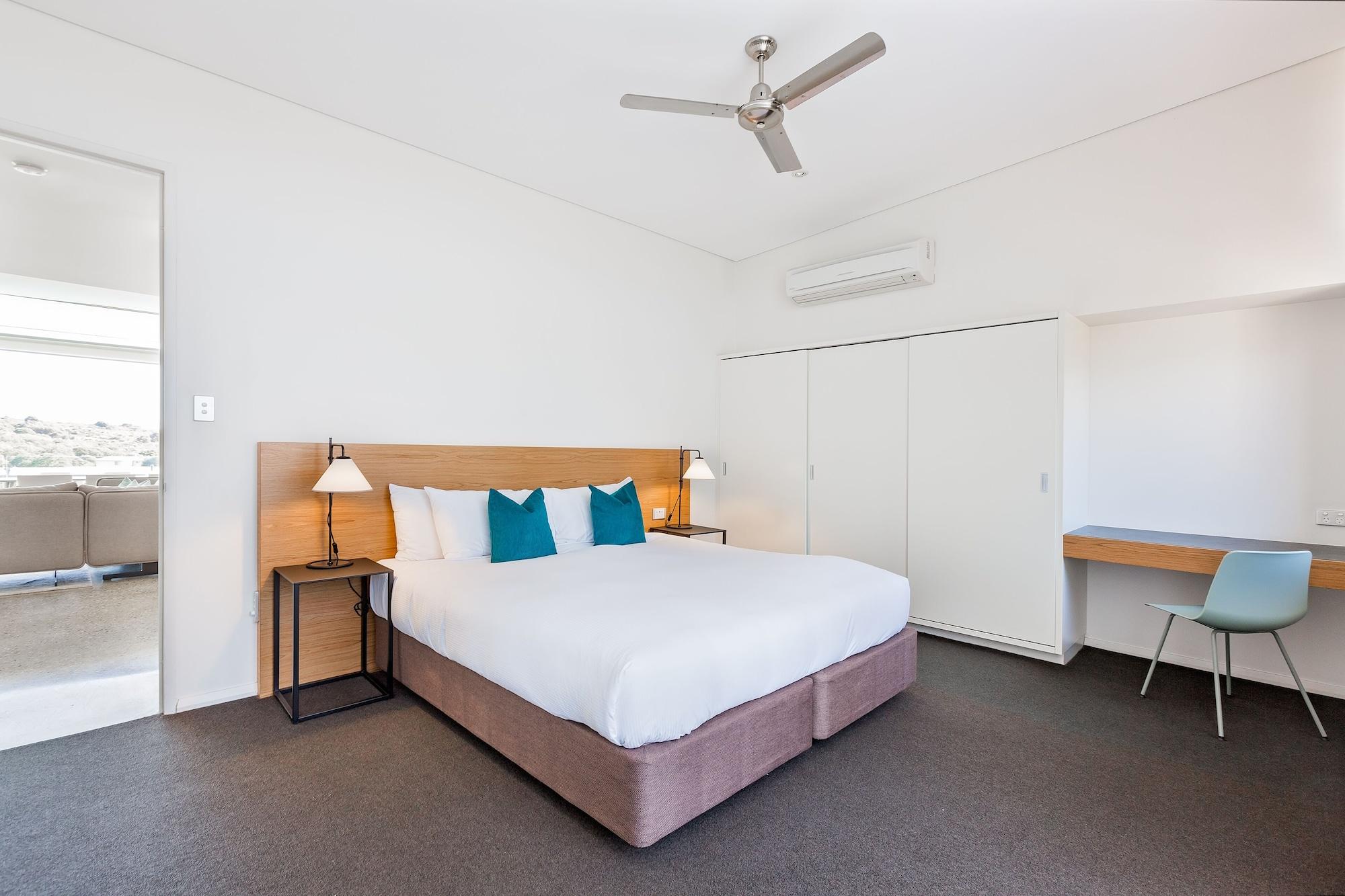 Smiths Beach Resort Яллингап Экстерьер фото A bedroom at the hotel